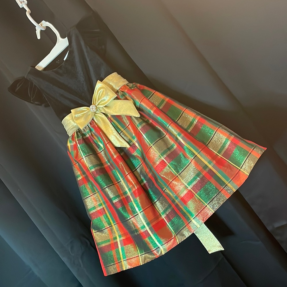 New beautiful dress for 2 years old girl.